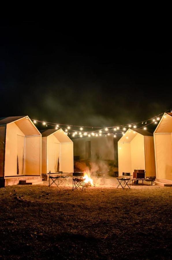 Rustic Vogue Otel Shamirpet Dış mekan fotoğraf