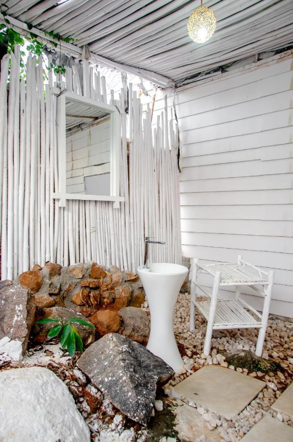 Rustic Vogue Otel Shamirpet Dış mekan fotoğraf