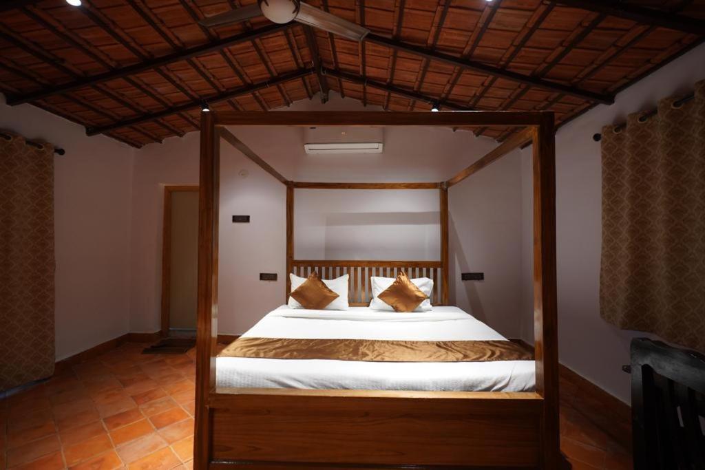 Rustic Vogue Otel Shamirpet Dış mekan fotoğraf
