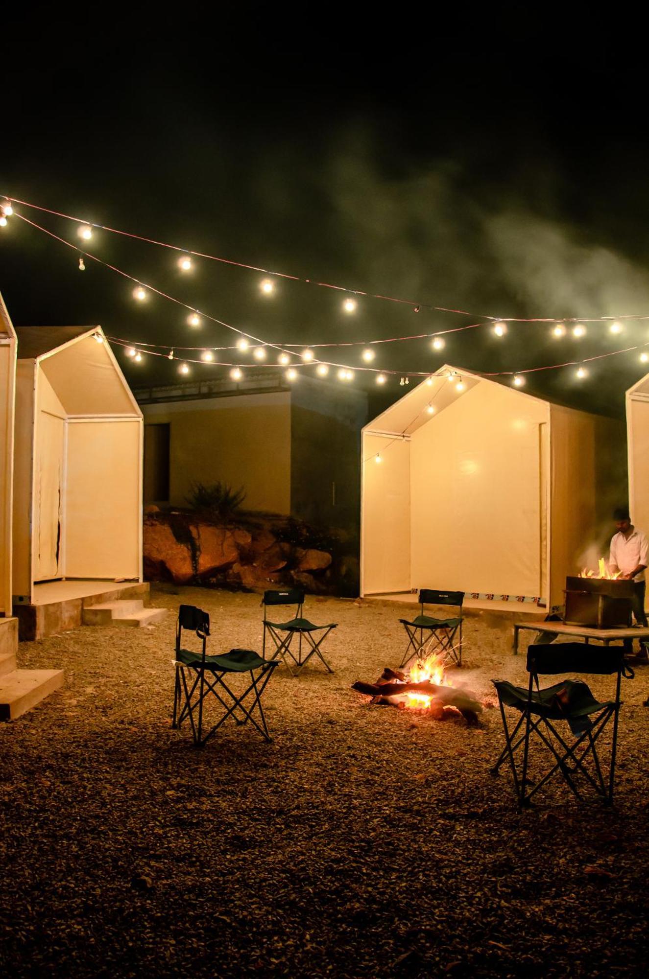 Rustic Vogue Otel Shamirpet Dış mekan fotoğraf